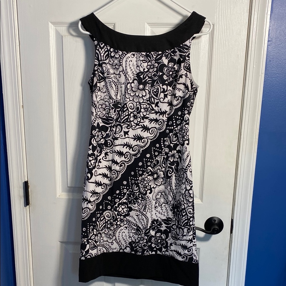 Connected Apparel Black and White Sheath Mini Dress